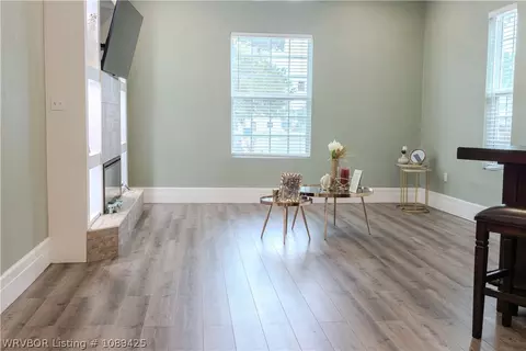 Living - 418 19th St, Fort Smith, AR 72901 photo 1 of 1
