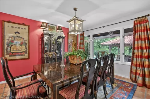 Dining - 4424 S 35th Dr, Fort Smith, AR 72903 photo 4 of 4
