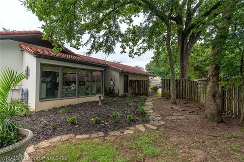 Exterior - 4424 S 35th Dr, Fort Smith, AR 72903 photo 18 of 19