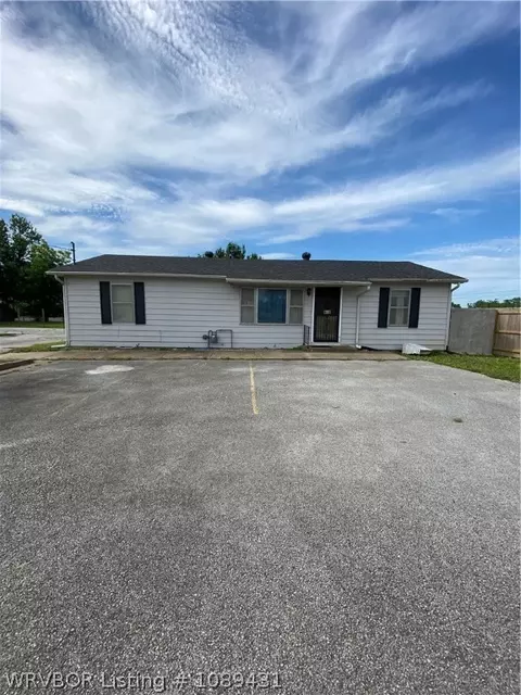 2377 Emma Ave, Springdale, AR 72764
