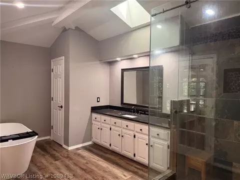 Bath - 10704 Castleton St, Fort Smith, AR 72908 photo 3 of 6