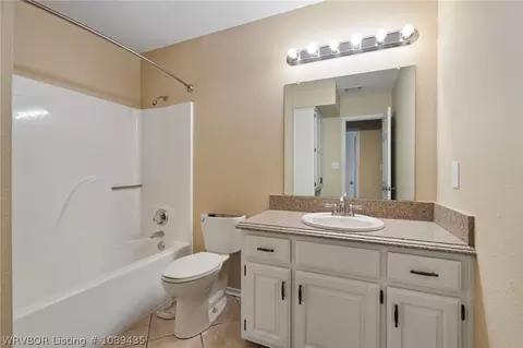 Bath - 5205 Rosewood Cir, Fort Smith, AR 72903 photo 5 of 5