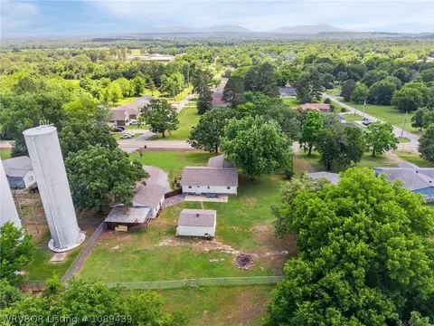 View/Area - 406 NE Highway 10, Hackett, AR 72937 photo 1 of 5