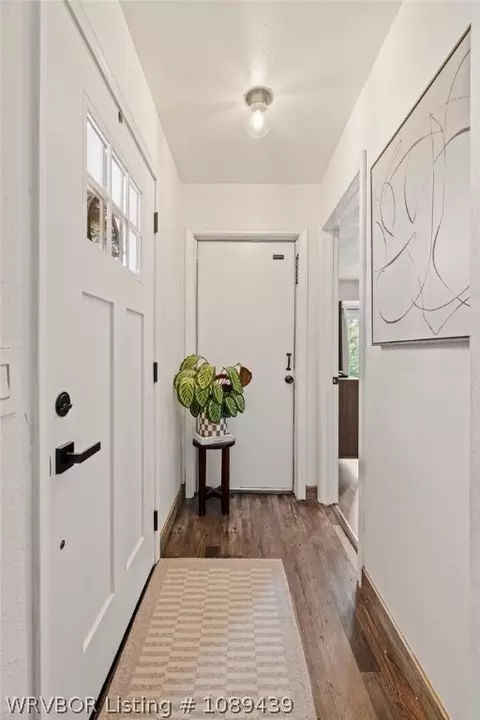 Entry Way - 406 NE Highway 10, Hackett, AR 72937 photo 1 of 2