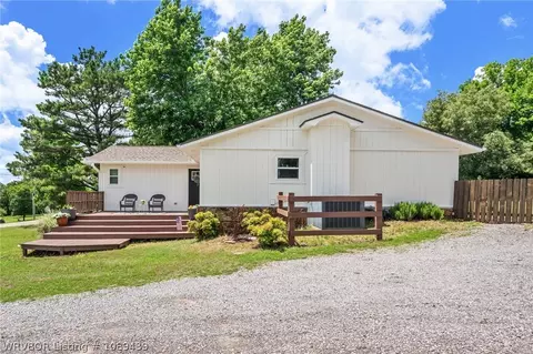 406 NE Highway 10, Hackett, AR 72937