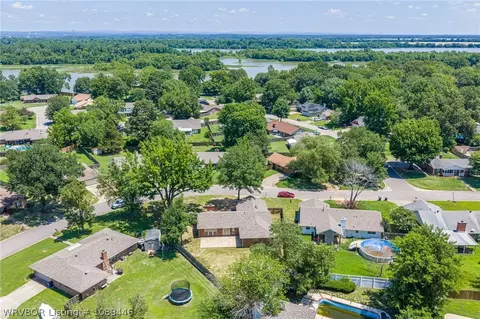 View/Area - 2908 Riverbend Dr, Fort Smith, AR 72903 photo 4 of 11