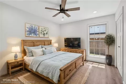 Bedroom - 2908 Riverbend Dr, Fort Smith, AR 72903 photo 2 of 7