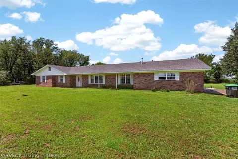 13596 Red Bird Ln, Poteau, OK 74953