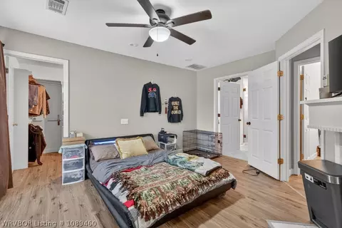 Bedroom - 11505 Springridge Dr, Fort Smith, AR 72916 photo 9 of 10
