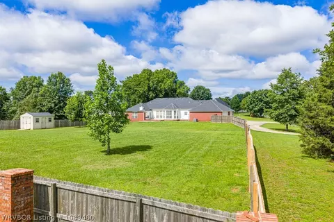 Exterior - 11505 Springridge Dr, Fort Smith, AR 72916 photo 9 of 14