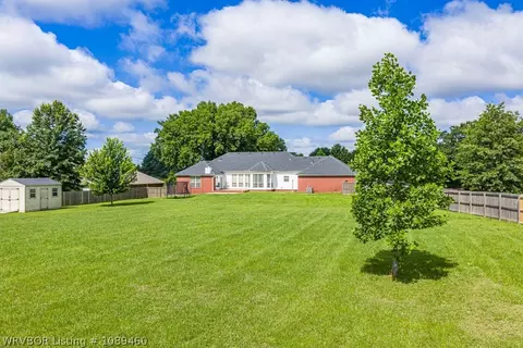Exterior - 11505 Springridge Dr, Fort Smith, AR 72916 photo 10 of 14