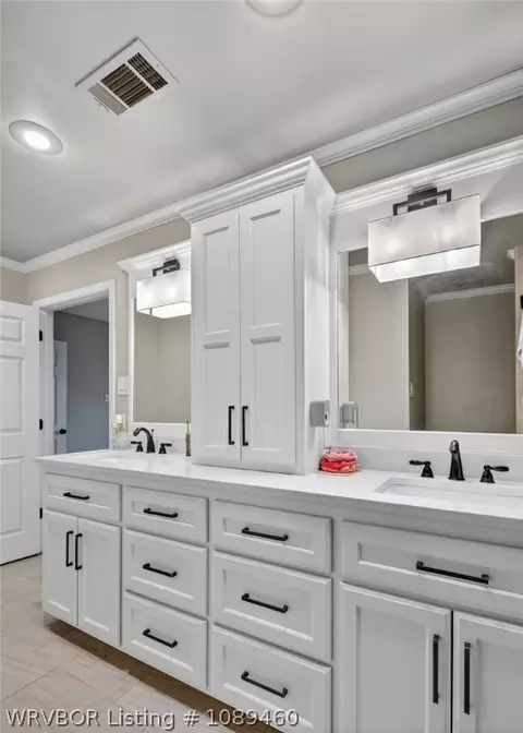 Bath - 11505 Springridge Dr, Fort Smith, AR 72916 photo 3 of 5