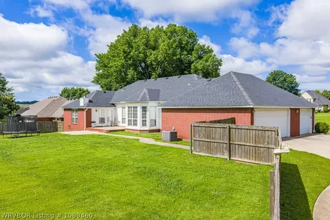 Exterior - 11505 Springridge Dr, Fort Smith, AR 72916 photo 7 of 14