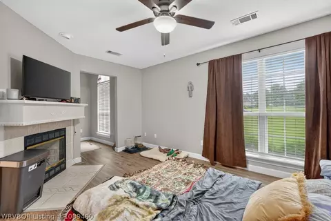 Bedroom - 11505 Springridge Dr, Fort Smith, AR 72916 photo 8 of 10