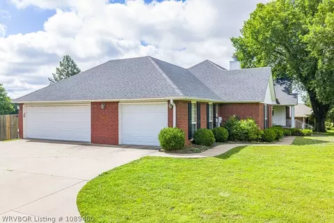 Exterior - 11505 Springridge Dr, Fort Smith, AR 72916 photo 6 of 14