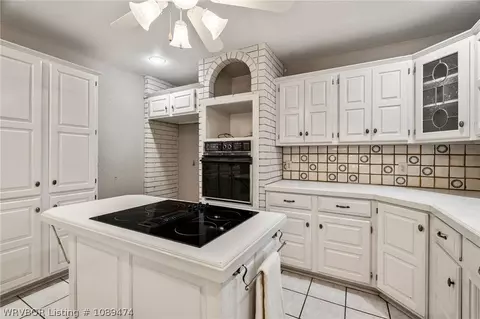 Kitchen - 2304 Brigadoon Dr, Fort Smith, AR 72908 photo 3 of 5