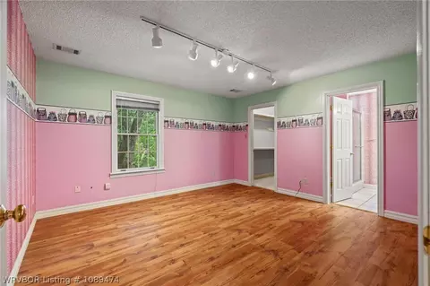 Bedroom - 2304 Brigadoon Dr, Fort Smith, AR 72908 photo 5 of 10