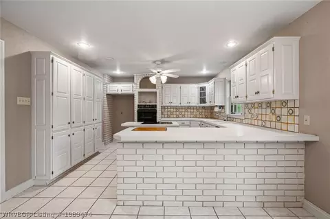 Kitchen - 2304 Brigadoon Dr, Fort Smith, AR 72908 photo 5 of 5