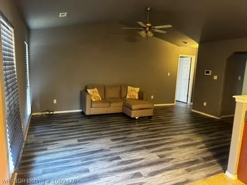Living - 7704 Huntington Way, Fort Smith, AR 72916 photo 2 of 2