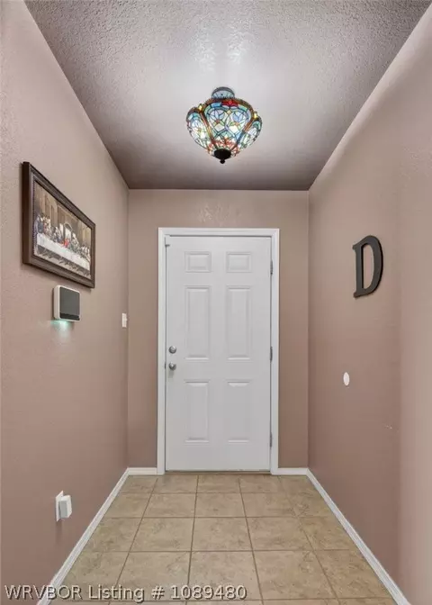 Entry Way - 7804 Parkview Dr, Fort Smith, AR 72916 photo 2 of 3
