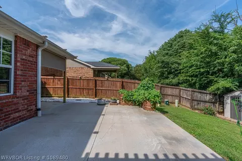 Exterior - 7804 Parkview Dr, Fort Smith, AR 72916 photo 14 of 16