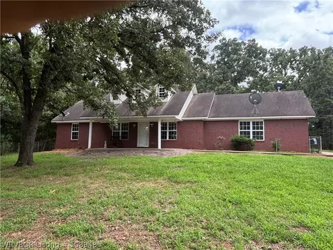 471318 Us Highway 64, Muldrow, OK 74948
