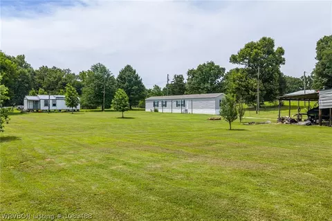 5900 Inglewood Ln, Lavaca, AR 72941