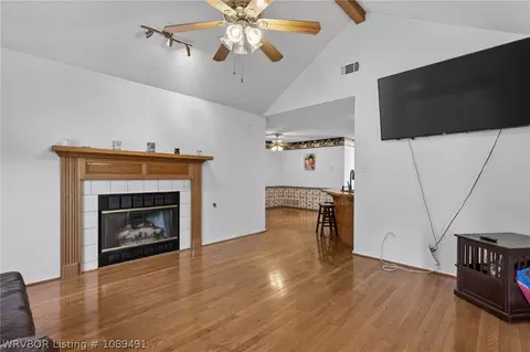 Living - 1133 E Highway 45, Fort Smith, AR 72916 photo 2 of 2