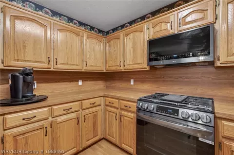 Kitchen - 1133 E Highway 45, Fort Smith, AR 72916 photo 2 of 7