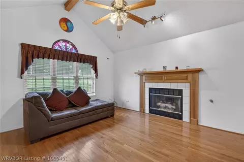 Living - 1133 E Highway 45, Fort Smith, AR 72916 photo 1 of 2