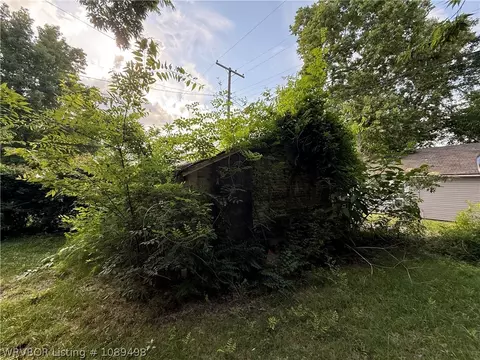 Exterior - 2201 S L St, Fort Smith, AR 72901 photo 8 of 8