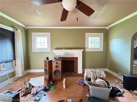 Living - 2201 S L St, Fort Smith, AR 72901 photo 2 of 6