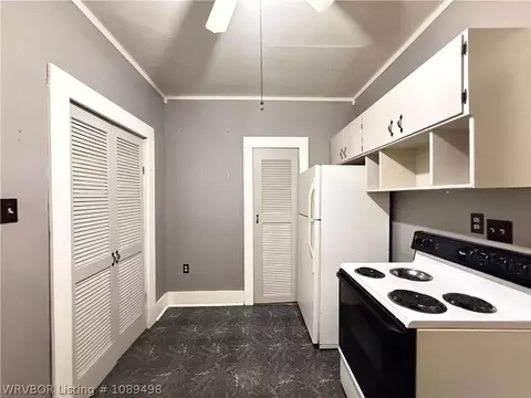 Kitchen - 2201 S L St, Fort Smith, AR 72901 photo 2 of 2