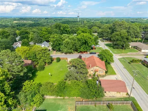 View/Area - 54 Hiland Dr, Fort Smith, AR 72901 photo 2 of 6