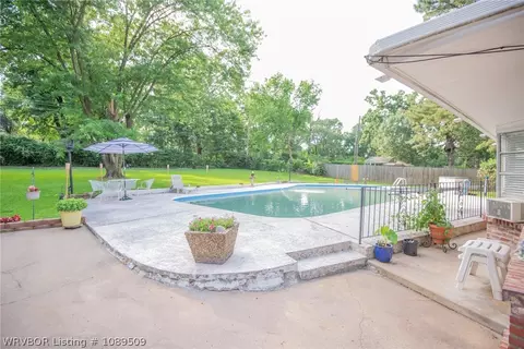 Exterior - 421 N 49th St, Fort Smith, AR 72903 photo 7 of 11