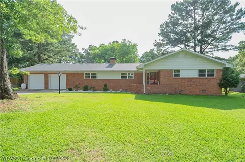 Exterior - 421 N 49th St, Fort Smith, AR 72903 photo 2 of 11