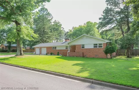 Exterior - 421 N 49th St, Fort Smith, AR 72903 photo 3 of 11