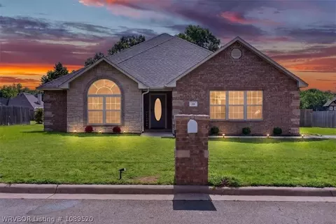 216 Bethel St, Hackett, AR 72937