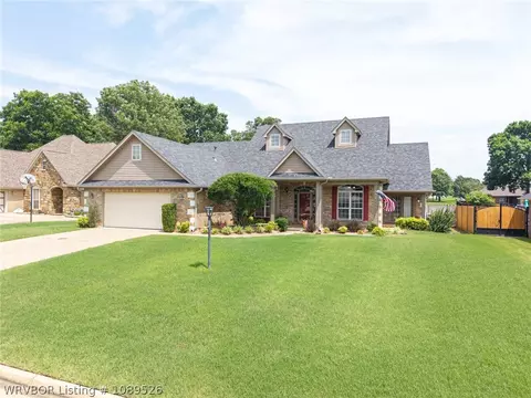 Exterior - 5907 Cedar Break Dr, Fort Smith, AR 72916 photo 4 of 15