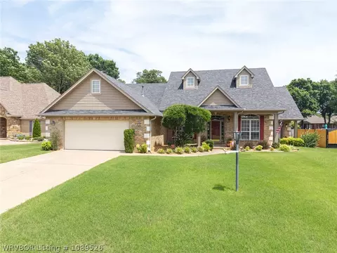 Exterior - 5907 Cedar Break Dr, Fort Smith, AR 72916 photo 3 of 15