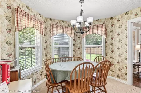 Dining - 5907 Cedar Break Dr, Fort Smith, AR 72916 photo 4 of 5