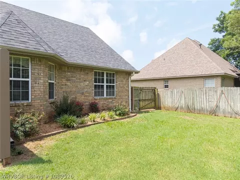 Exterior - 5907 Cedar Break Dr, Fort Smith, AR 72916 photo 10 of 15