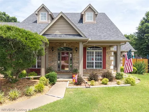 Exterior - 5907 Cedar Break Dr, Fort Smith, AR 72916 photo 6 of 15