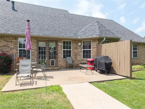 Exterior - 5907 Cedar Break Dr, Fort Smith, AR 72916 photo 9 of 15