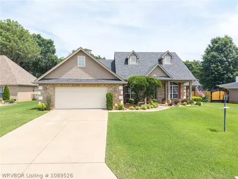 Exterior - 5907 Cedar Break Dr, Fort Smith, AR 72916 photo 2 of 15