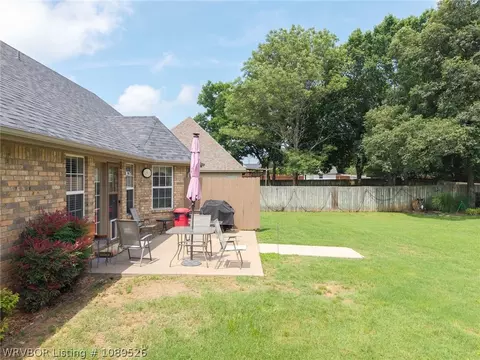 Exterior - 5907 Cedar Break Dr, Fort Smith, AR 72916 photo 11 of 15