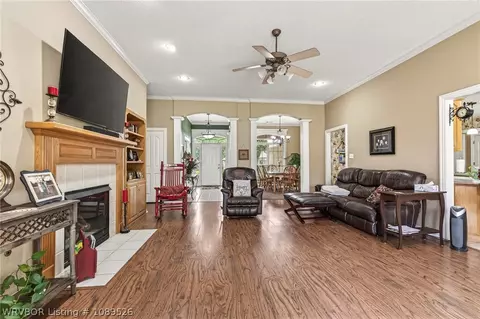 Living - 5907 Cedar Break Dr, Fort Smith, AR 72916 photo 2 of 3