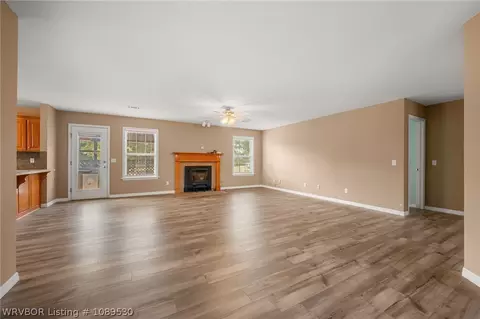 Living - 1907 Horne St, Lavaca, AR 72941 photo 1 of 5