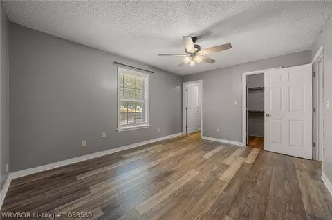 Bedroom - 1907 Horne St, Lavaca, AR 72941 photo 10 of 11