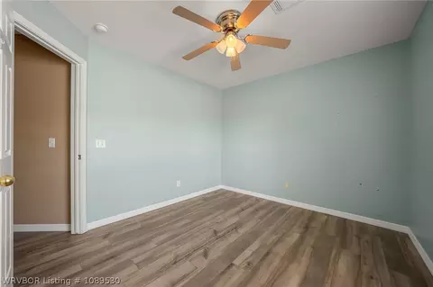 Bedroom - 1907 Horne St, Lavaca, AR 72941 photo 8 of 11